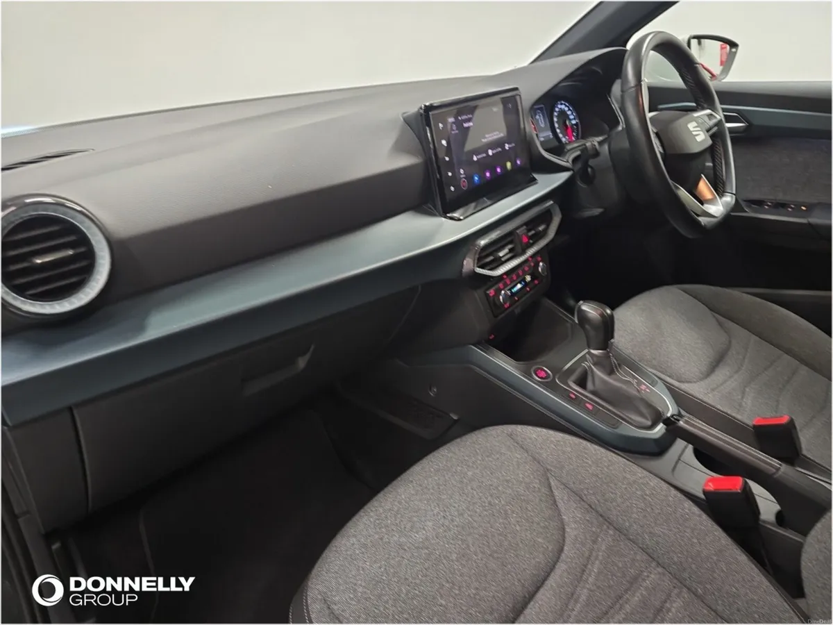 SEAT Arona Hatchback XPERIENCE - Image 2