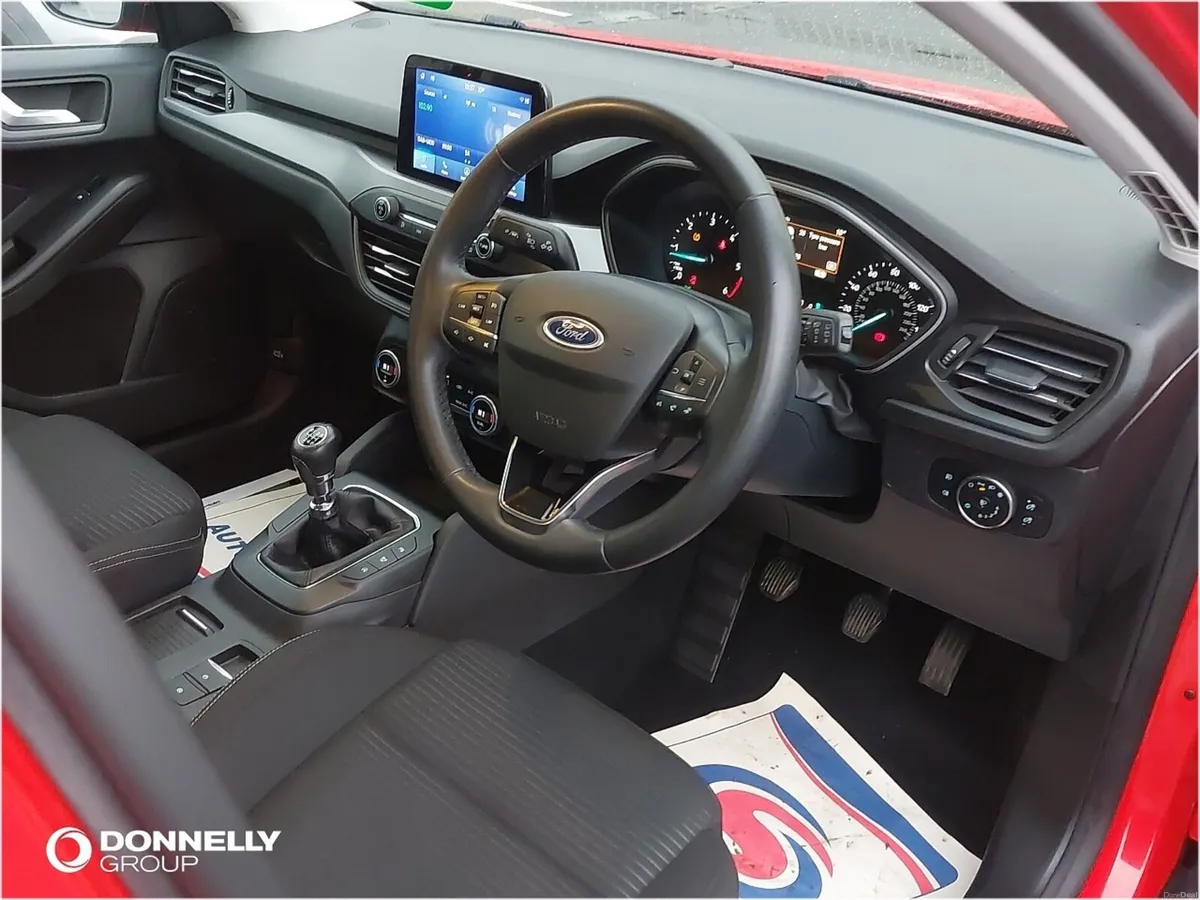 Ford Focus Diesel Hatchback Titanium - Image 3