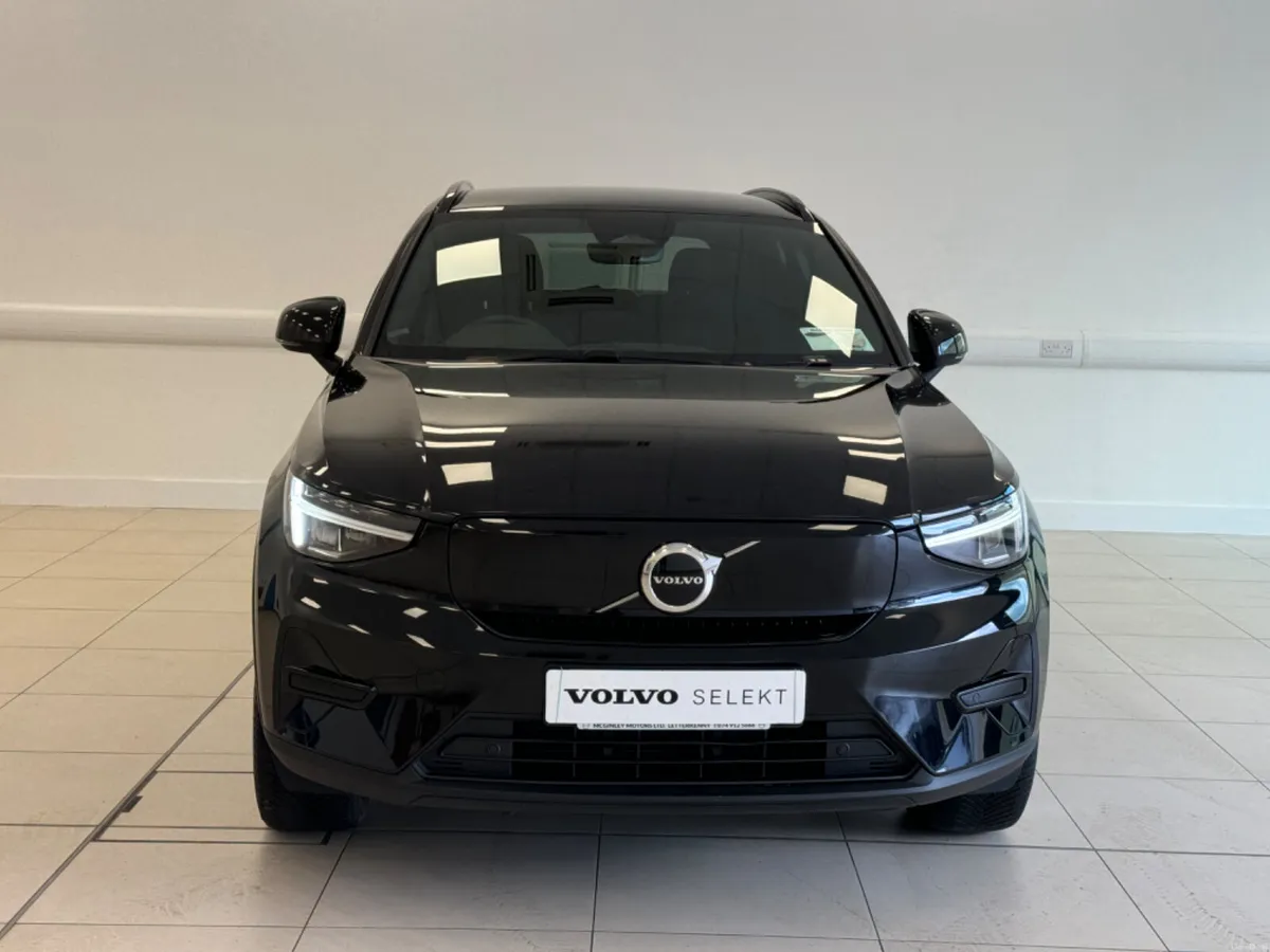 Volvo XC40 BEV Core Extended Range - Image 3