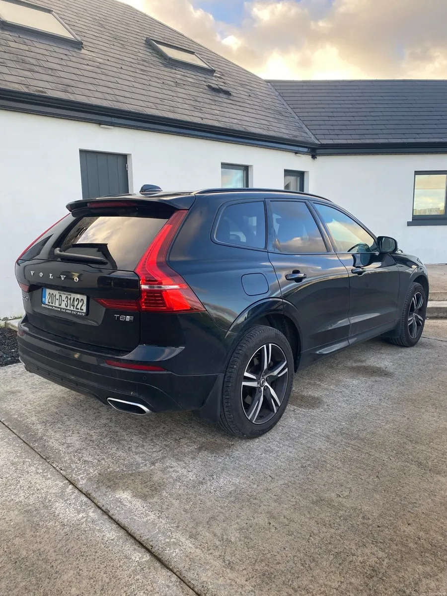 Volvo XC60 T8, R-Design, AWD - Image 3