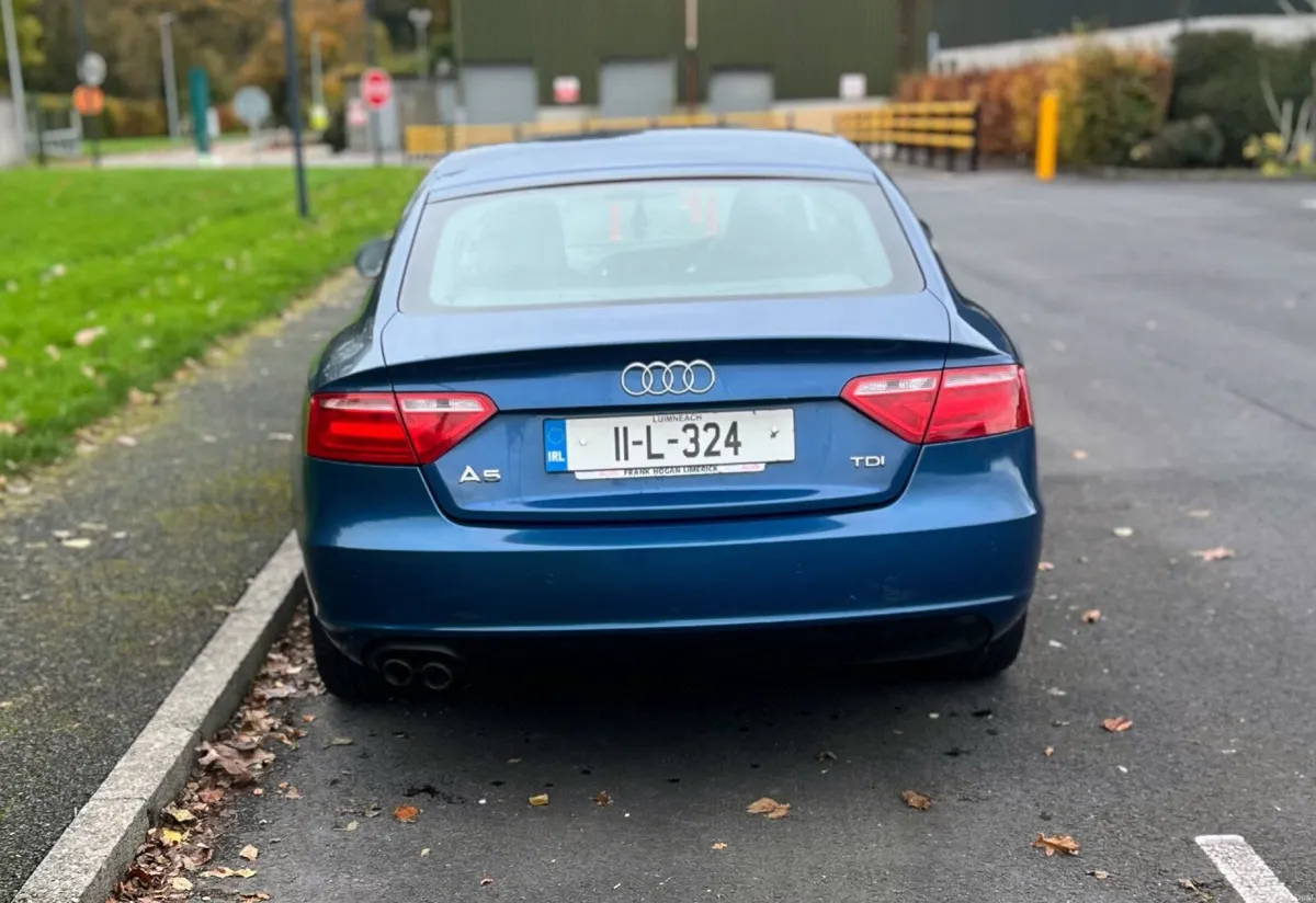 Audi A5 2011 - Image 2