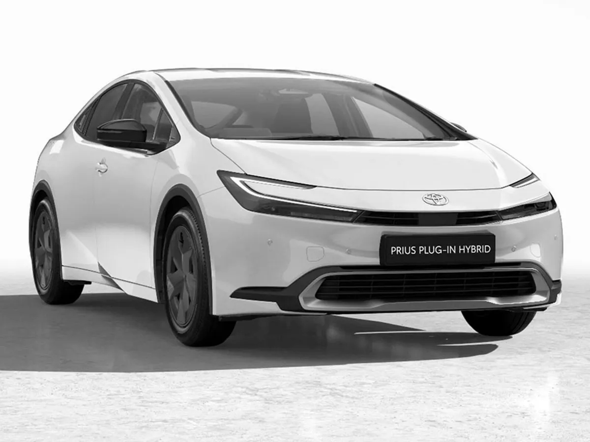 Toyota Prius 2023 1.8 hybrid self charge - Image 1