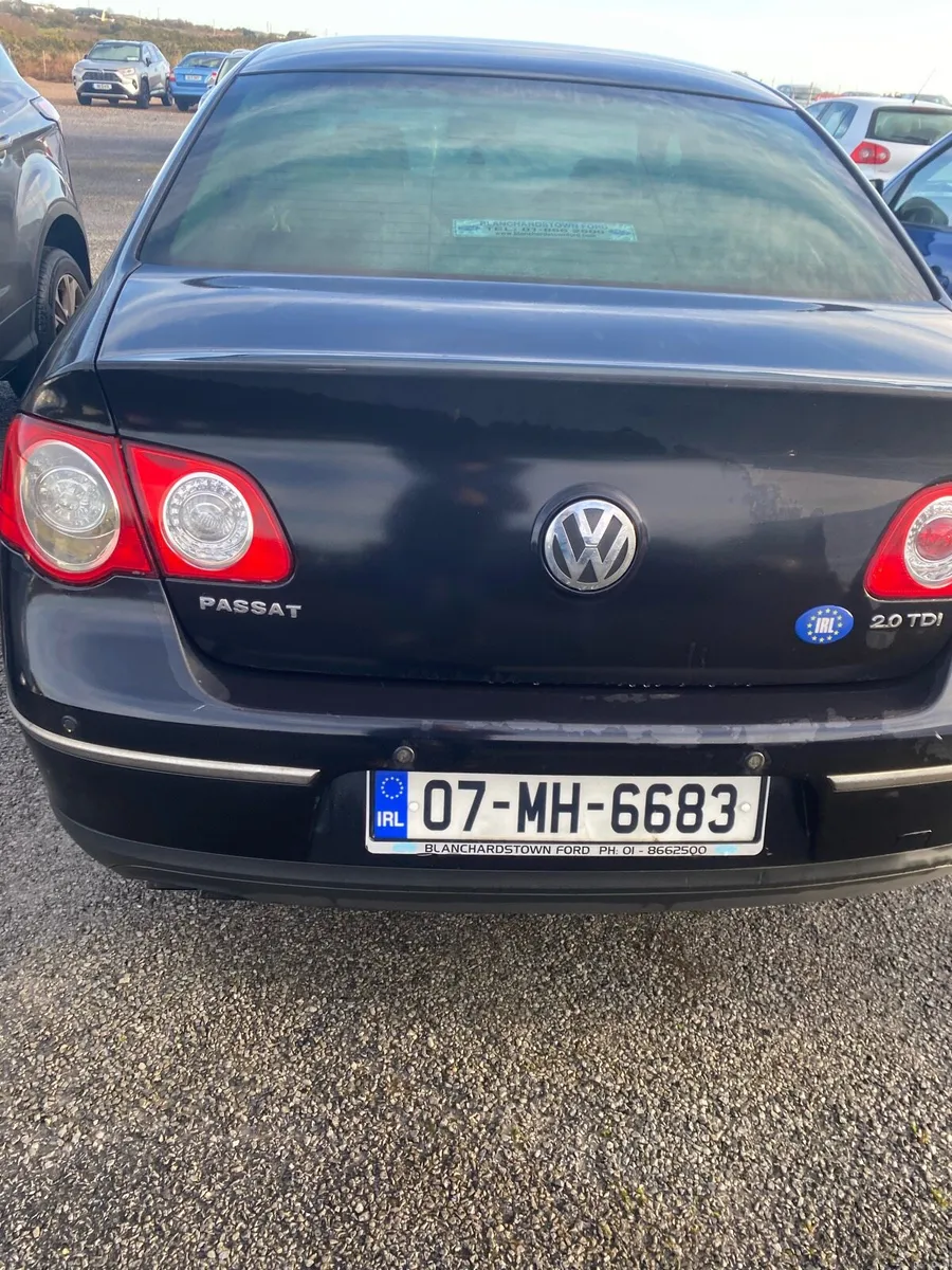 Volswagen Passat - Image 4