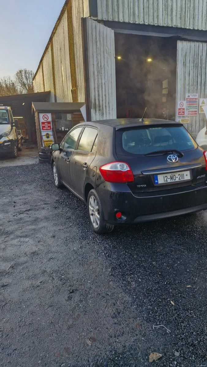 Toyota Auris 2012 - Image 4
