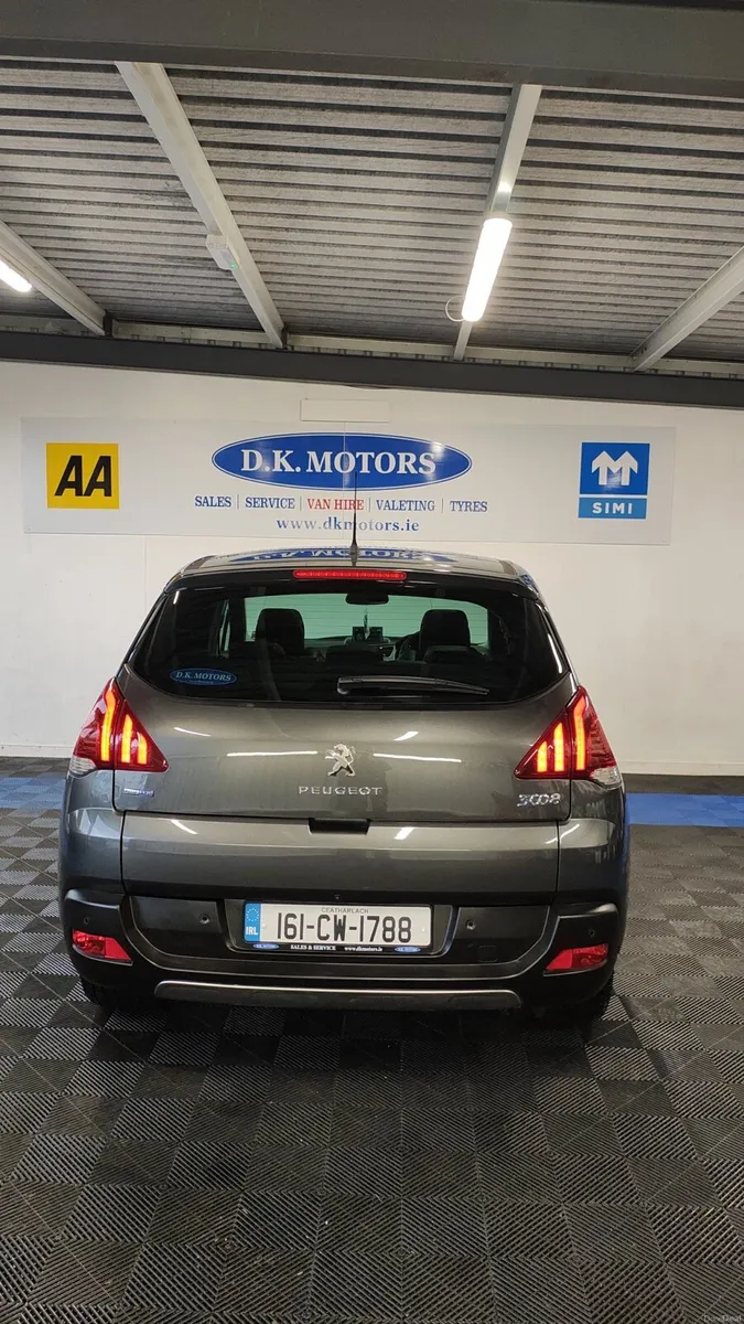 PEUGEOT 3008 7 SEATER AUTOMATIC - Image 2