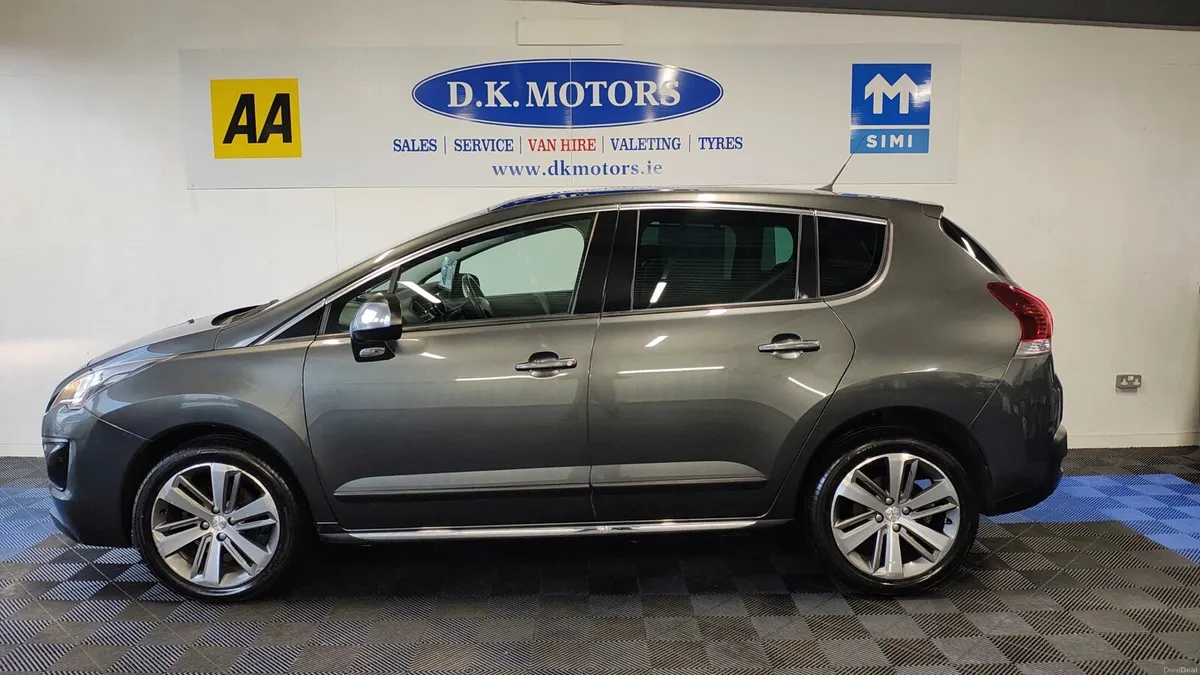 PEUGEOT 3008 7 SEATER AUTOMATIC - Image 4