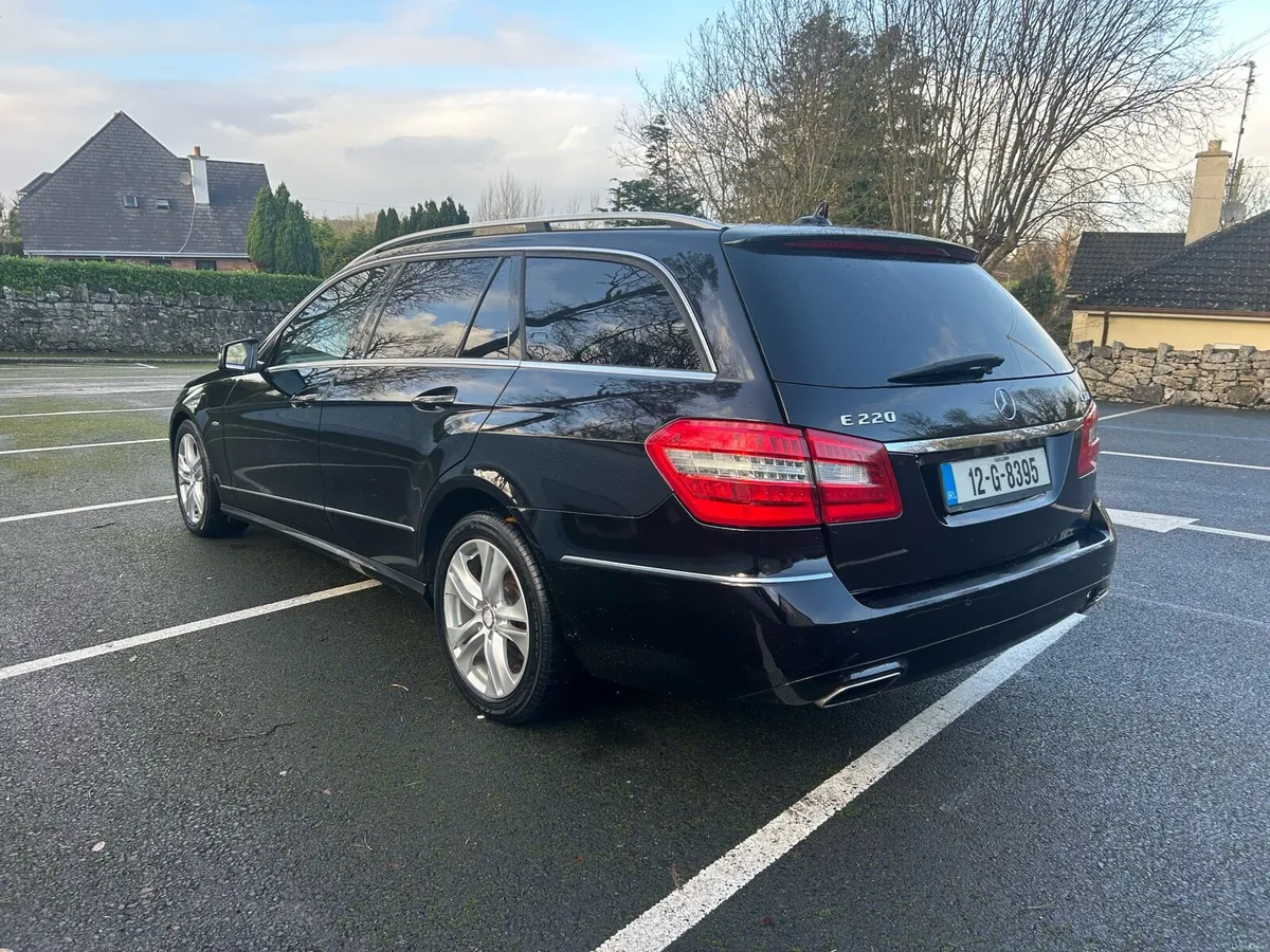 2012 Mercedes E220D  HEARSE - Image 3