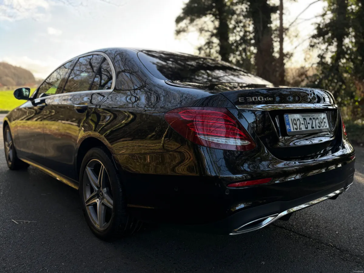 192 Mercedes-Benz E-Class E 300 de Plug-in hybrid - Image 4