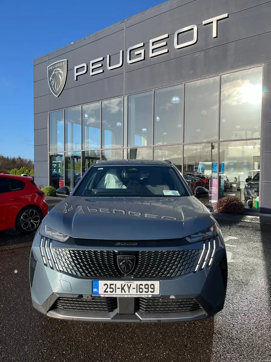 Peugeot 5008 2025 - Image 2