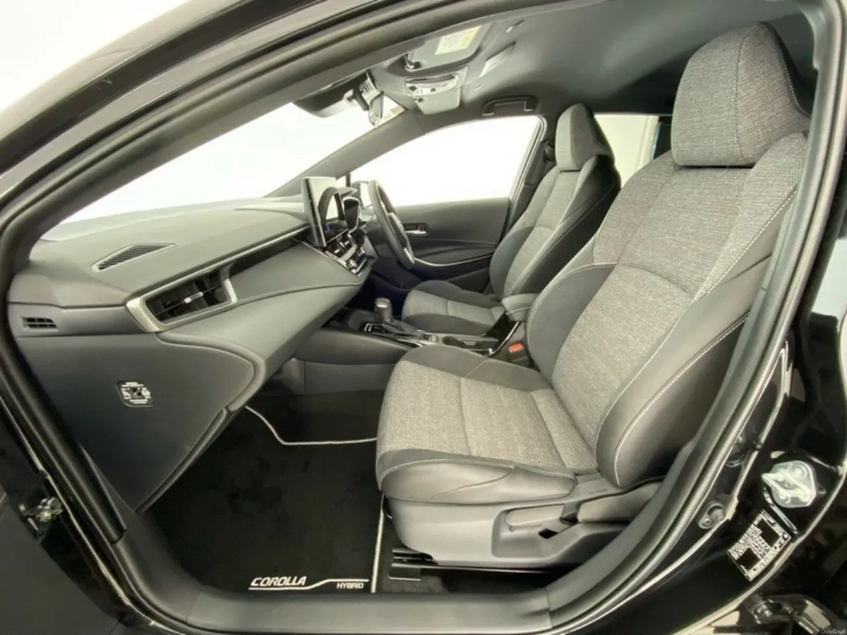 Toyota Corolla Touring Sports Sol - Image 6