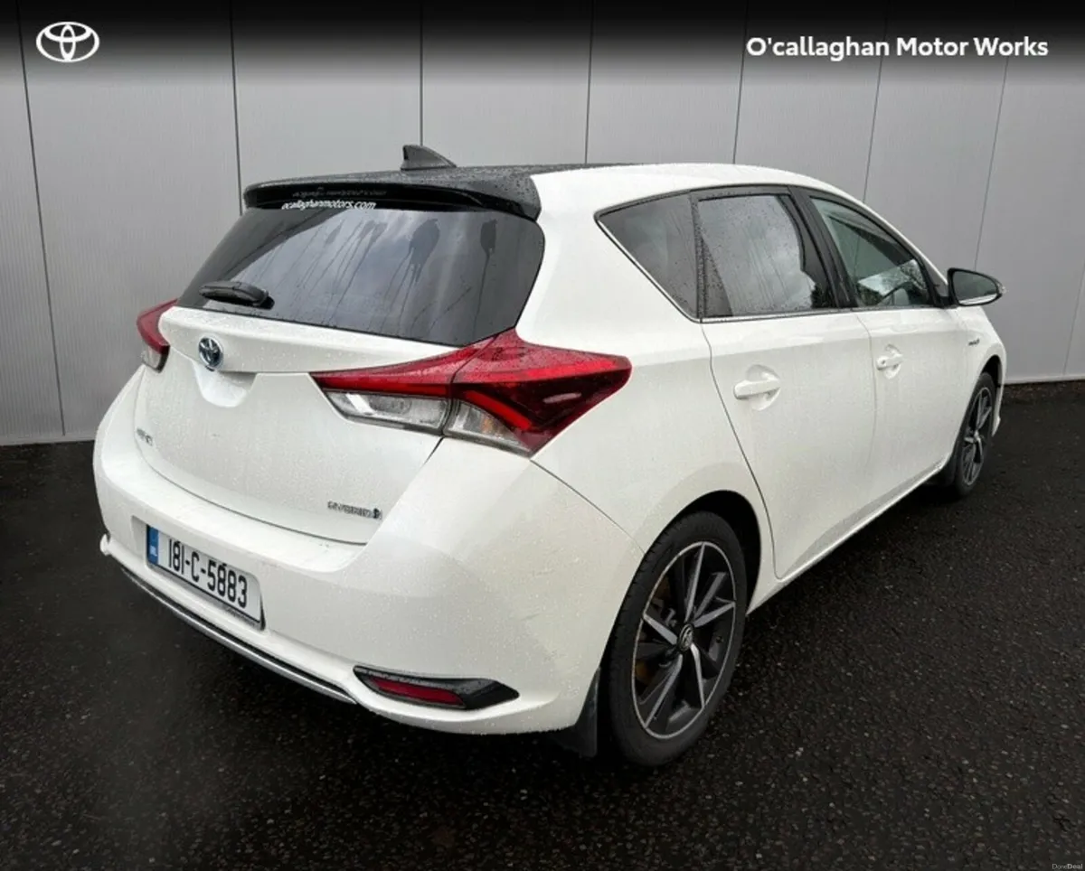 Toyota Auris AURIS HYBRID LUNA SPORT - Image 4