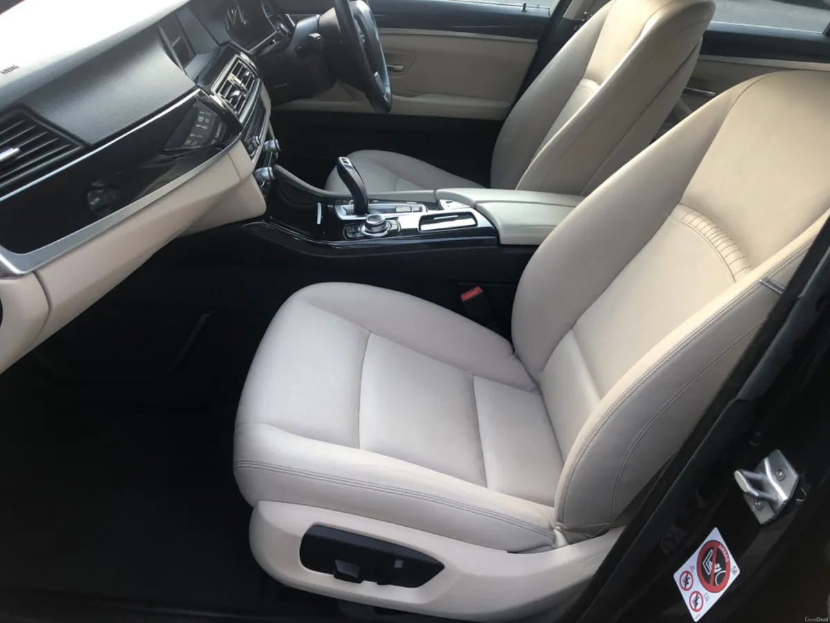 BMW 5 SERIES SANDSTONE LEATHER 1 OWNER - Image 2
