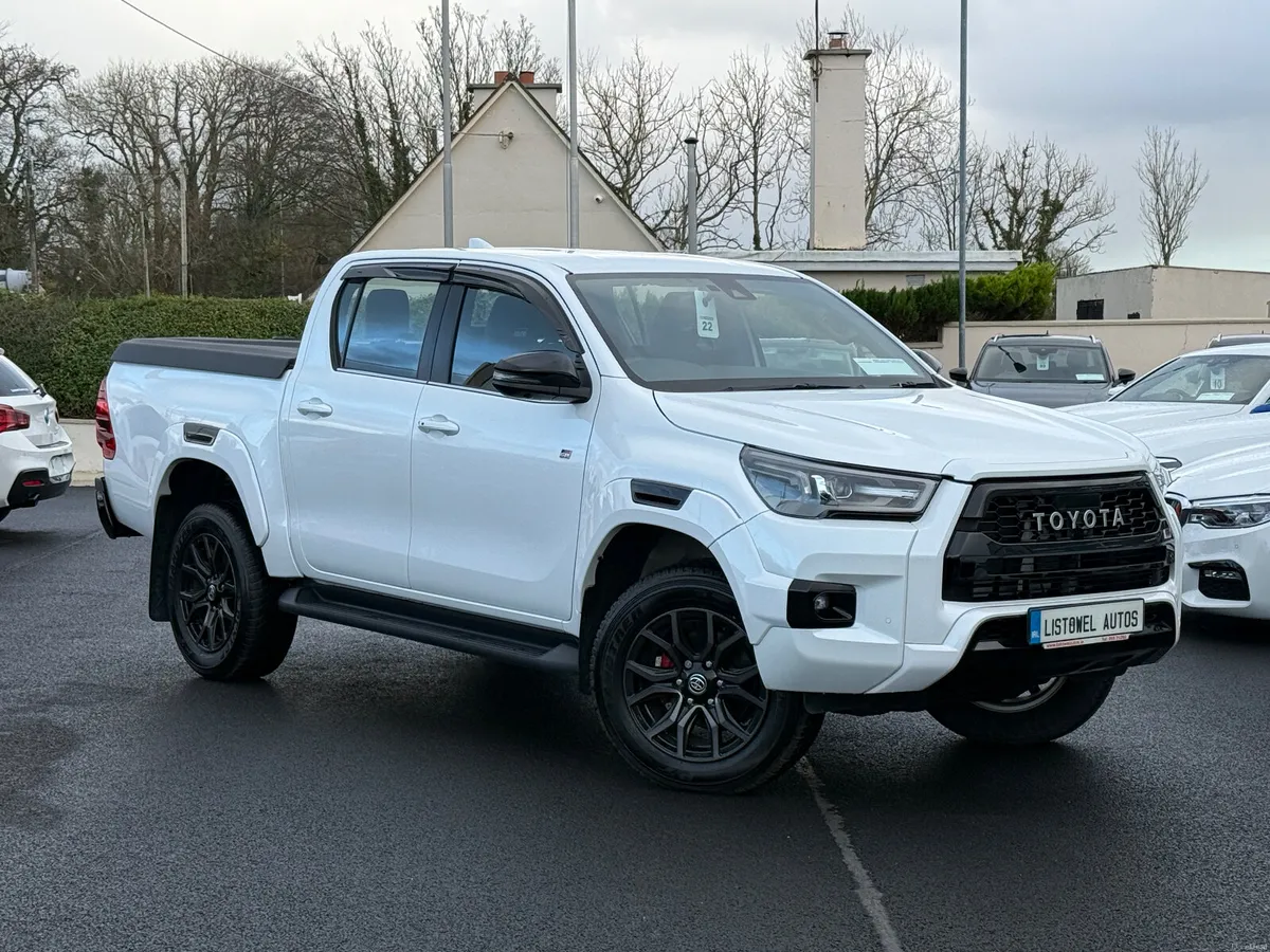 232 TOYOTA HILUX GR SPORT 2.4 AUTO 4X4 - Image 2