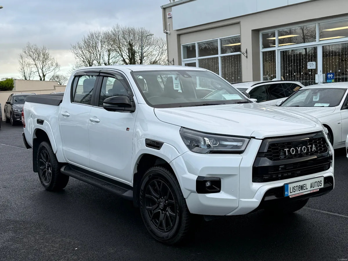 232 TOYOTA HILUX GR SPORT 2.4 AUTO 4X4 - Image 4