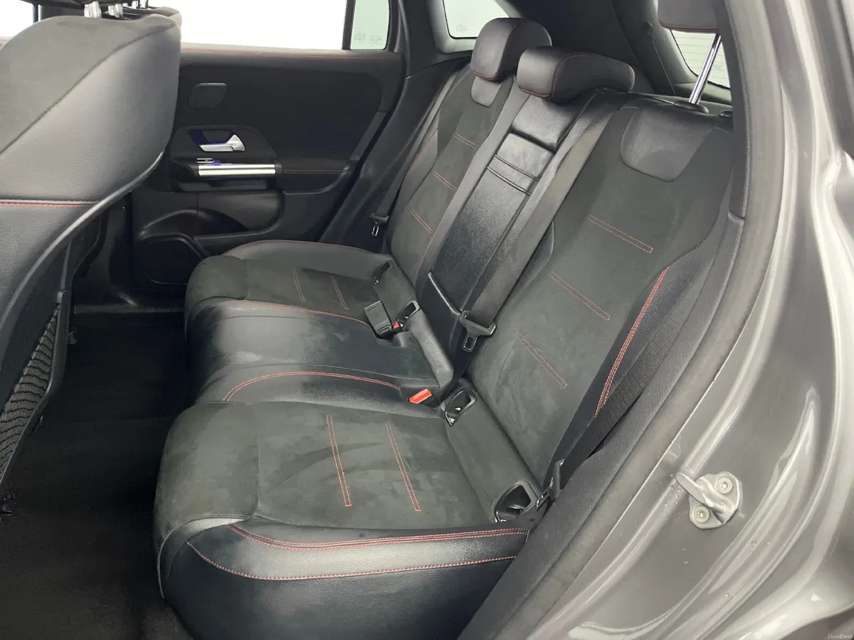 Mercedes-Benz EQA 250 AMG LINE  PREMIUM 66.5kWh - Image 4