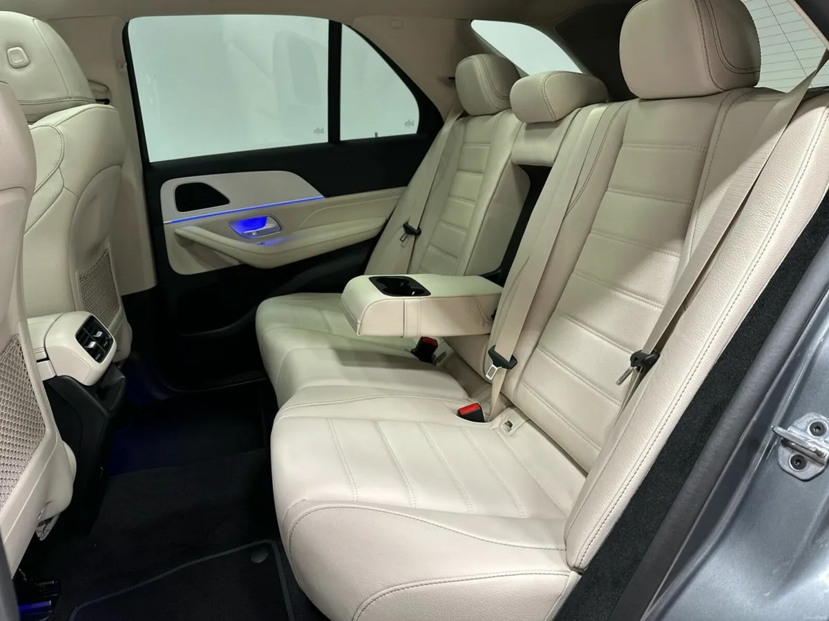 Mercedes-Benz GLE GLE400 e 4Matic AMG Exterior Lin - Image 4