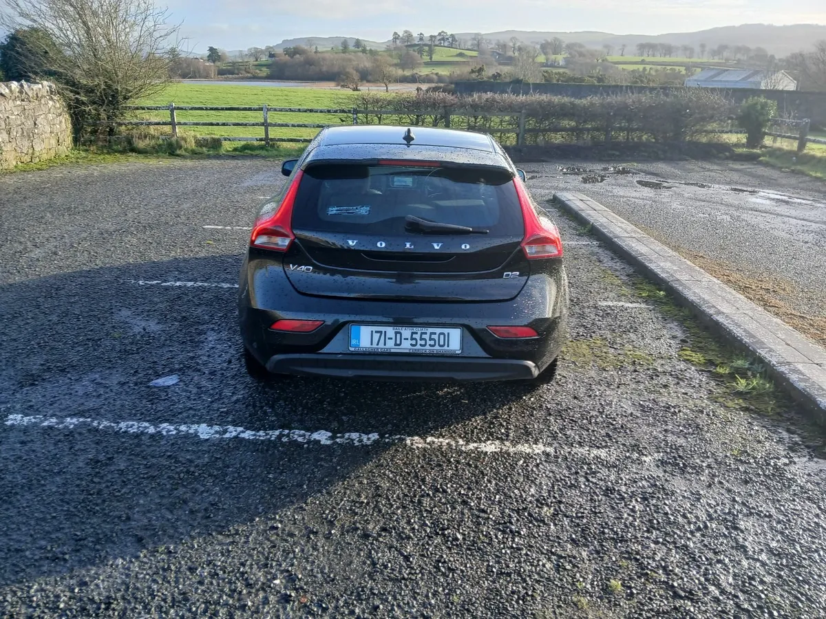 Volvo V40 2017 2.0 trade or swap - Image 2