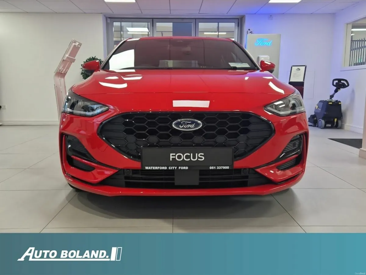 Ford Focus ST-Line 1.0L 125PS MHEV - Image 2