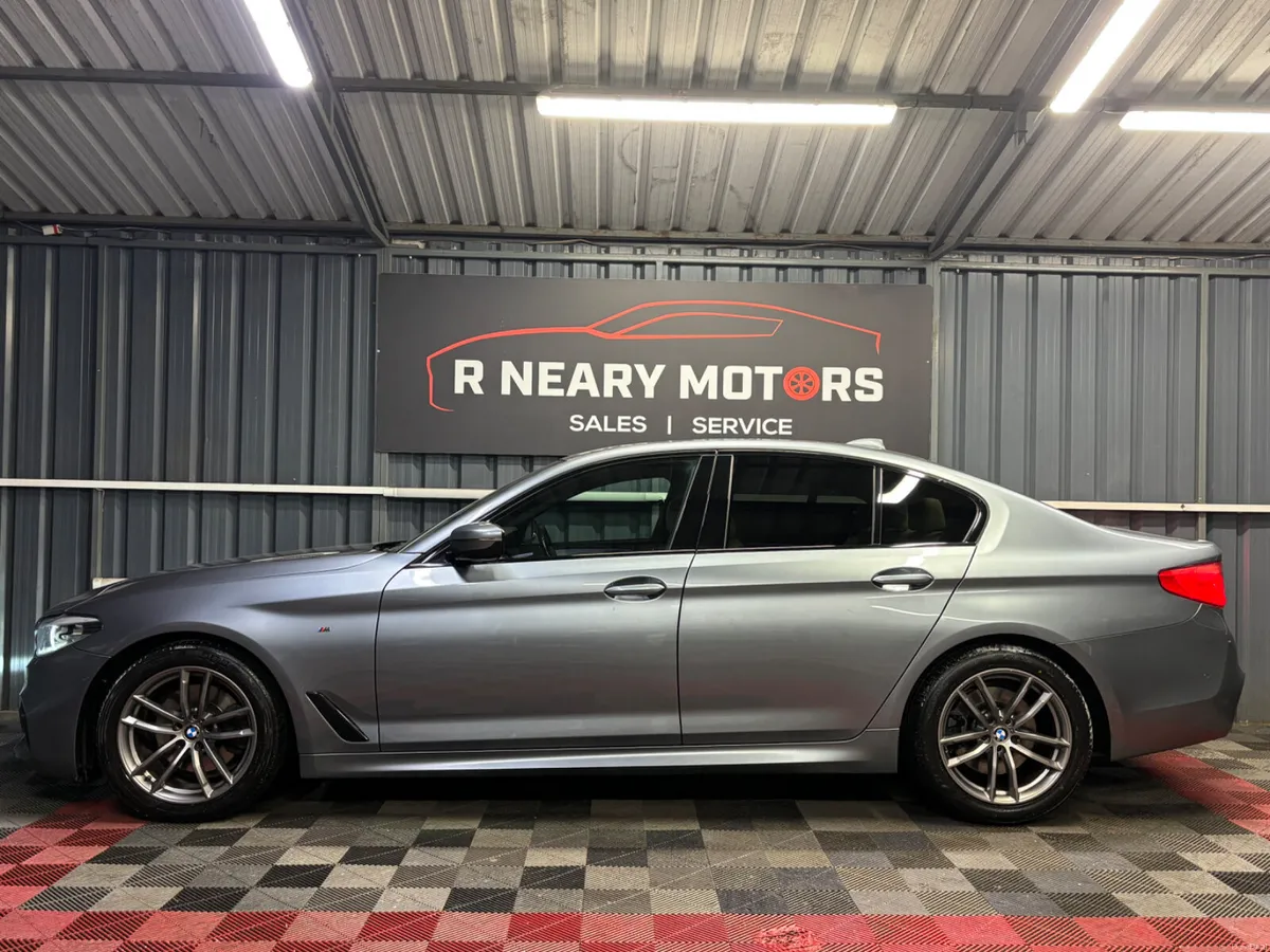 2019 BMW 5-Series 520d M-Sport Automatic - Image 3