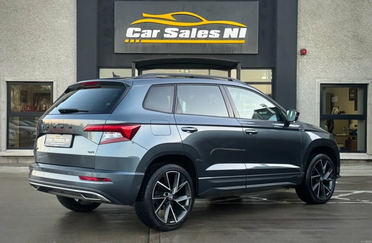 2.0 TDI SportLine SUV 5dr Diesel DSG 4WD Euro 6 (s - Image 4