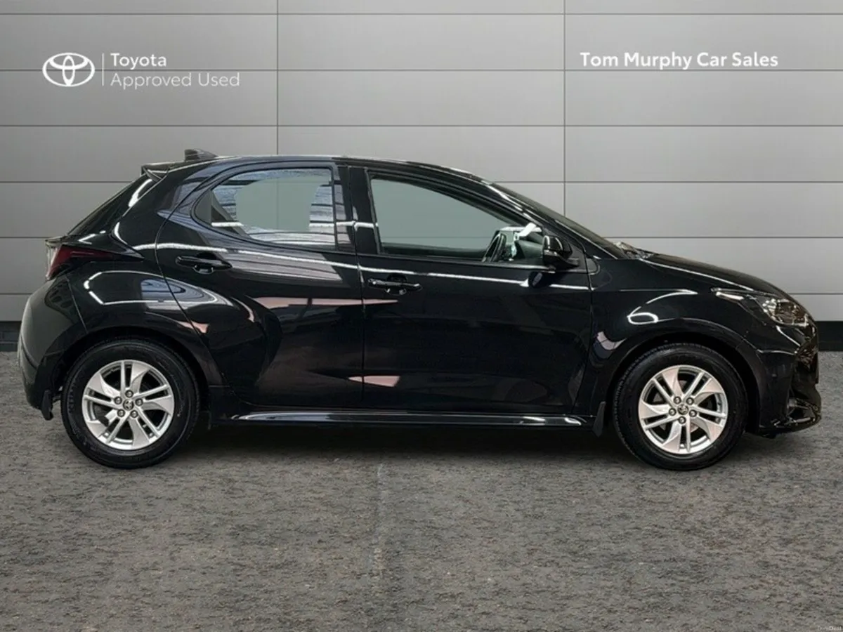 Toyota Yaris YARIS 1.0 LUNA - Image 3