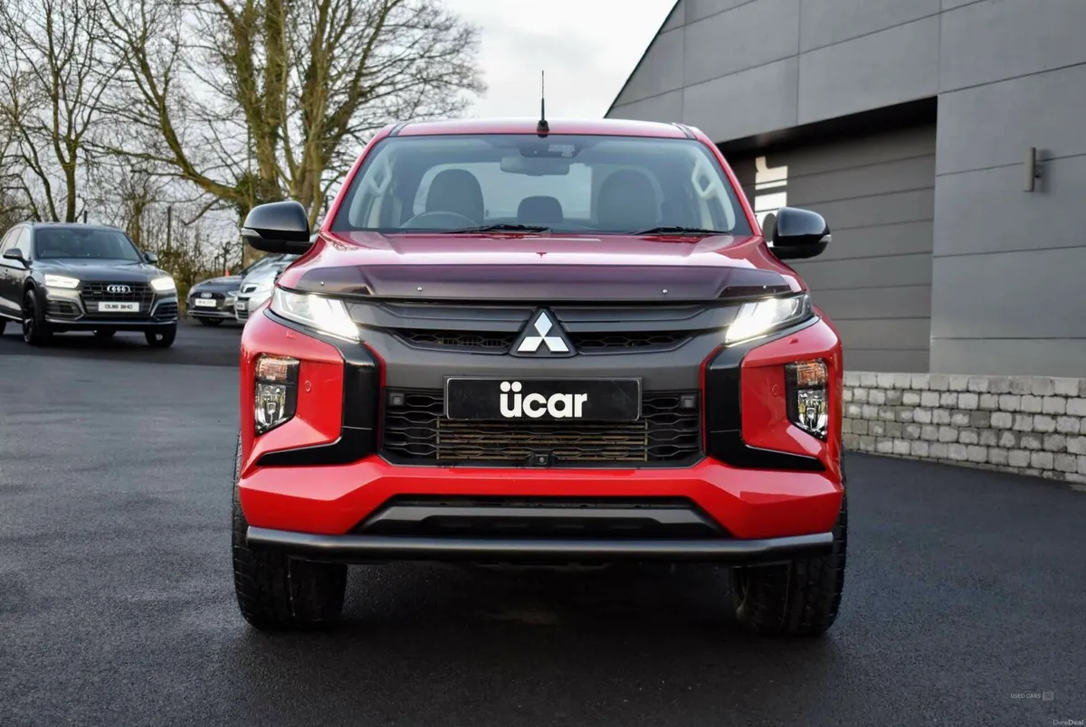 Mitsubishi L200 2.3 L200 Barbarian X DI-D Auto 4WD - Image 2