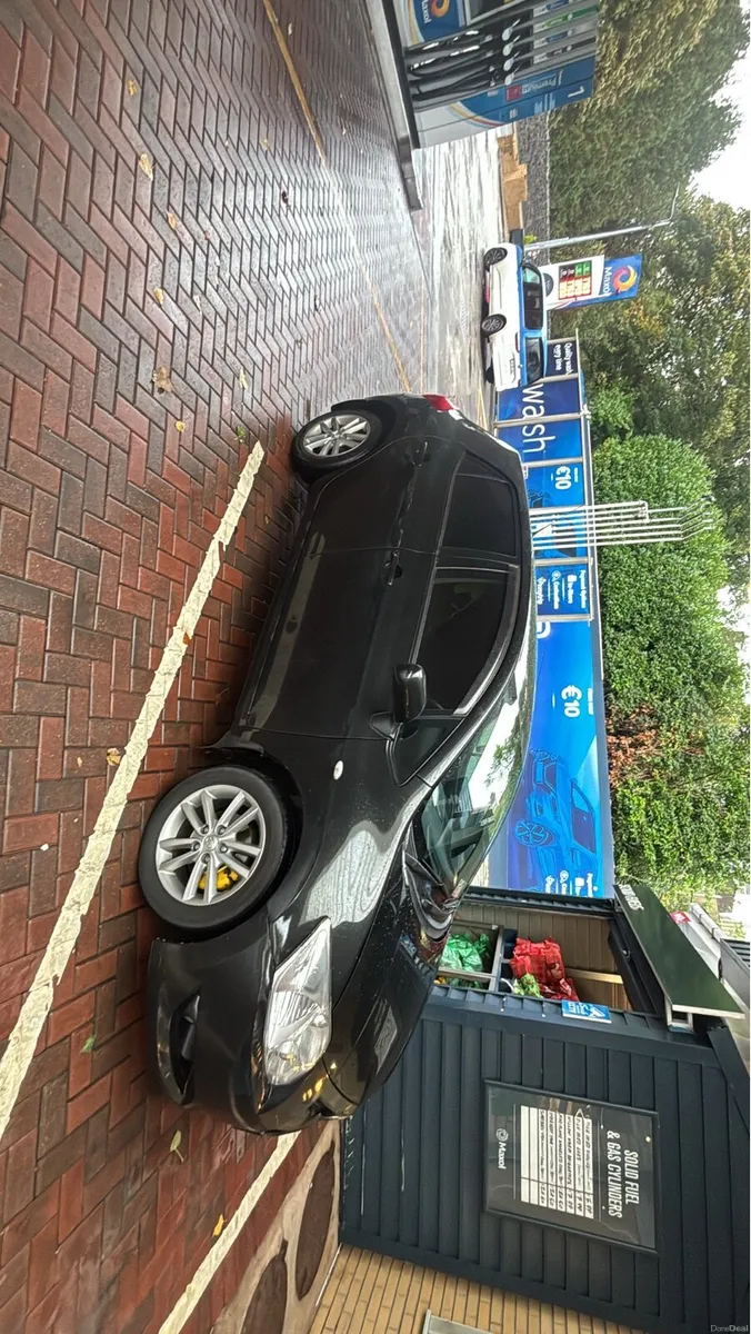 Toyota Autis - Image 2