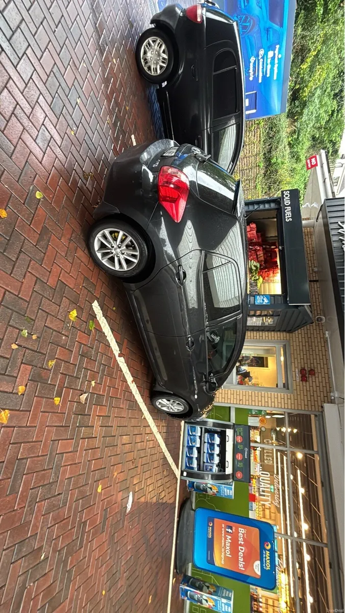 Toyota Autis - Image 1