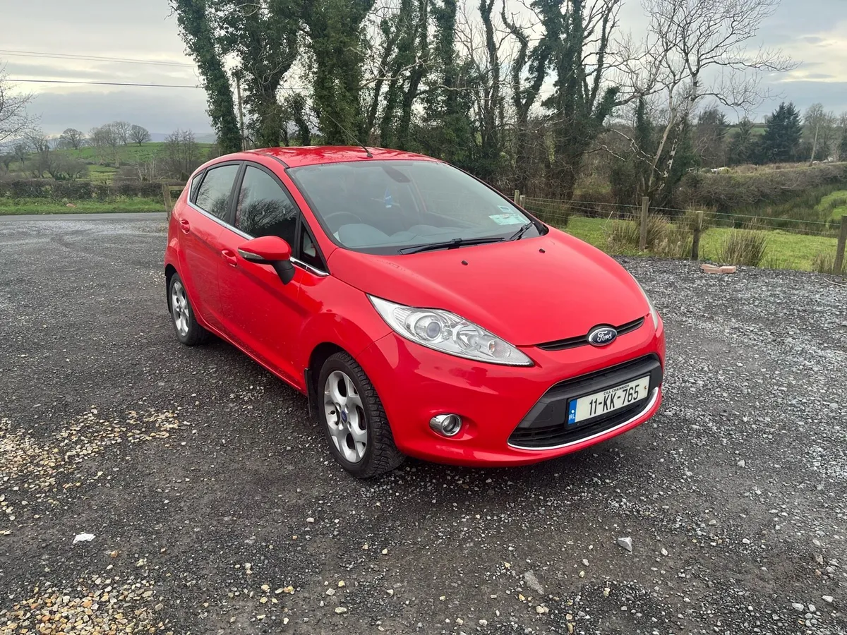 Ford Fiesta AUTOMATIC - Image 2