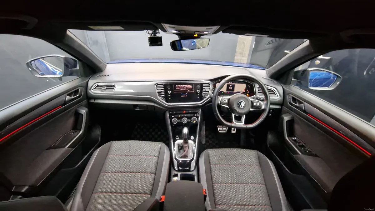 VW T-ROC 2.0 TDI SPORT AUTOMATIC - Image 2