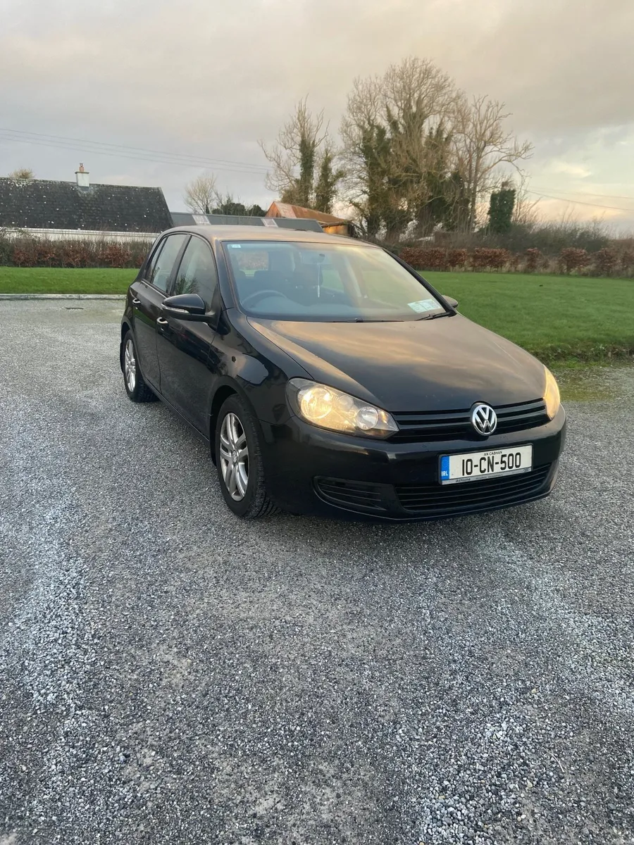 Volkswagen Golf 2010 - Image 1