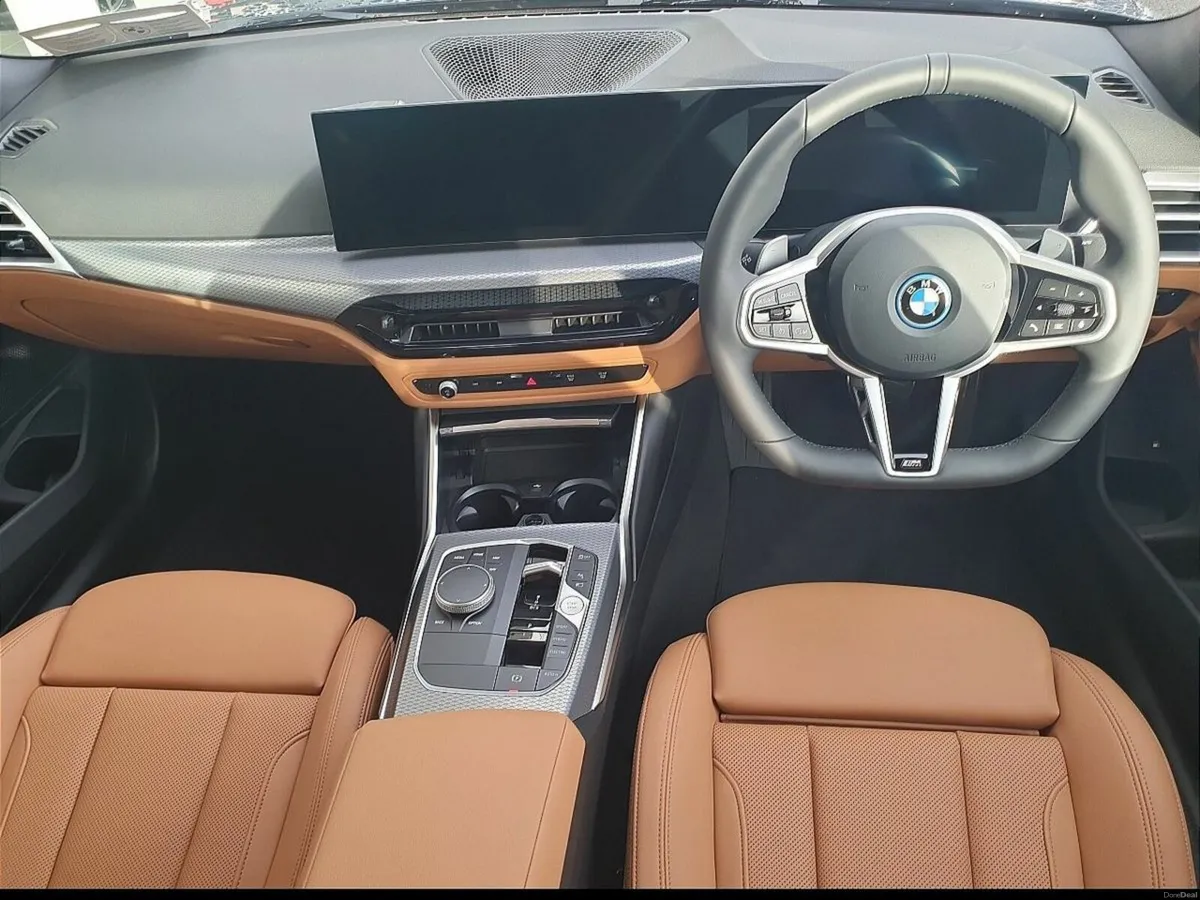 BMW 3-Series 330e M Sport Saloon - Image 4