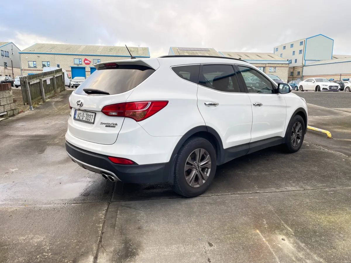 2014Hyundai Santa FE 4WD Executive 4DR,7Seats,Auto - Image 5