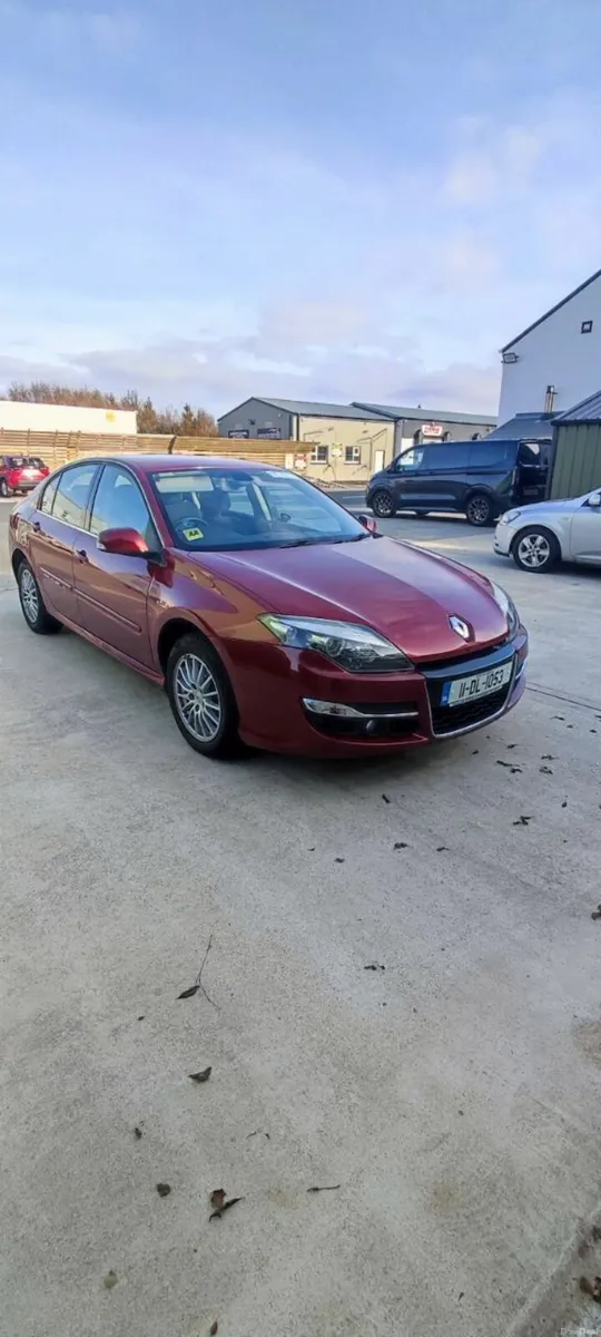 Renault Laguna 2011 - Image 2