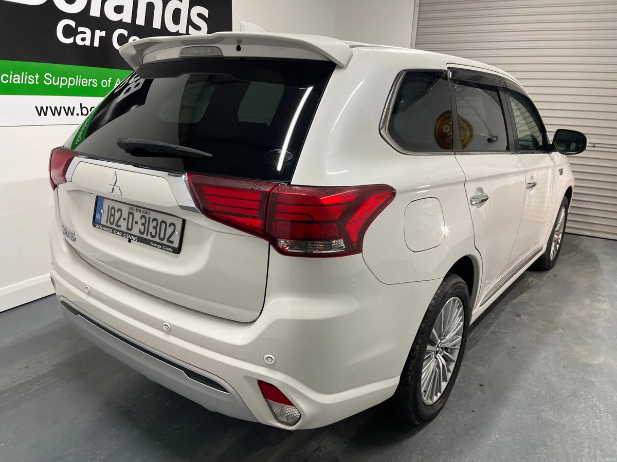 182 Mitsubishi Outlander Hybrid 2.4 Phev Automatic - Image 5