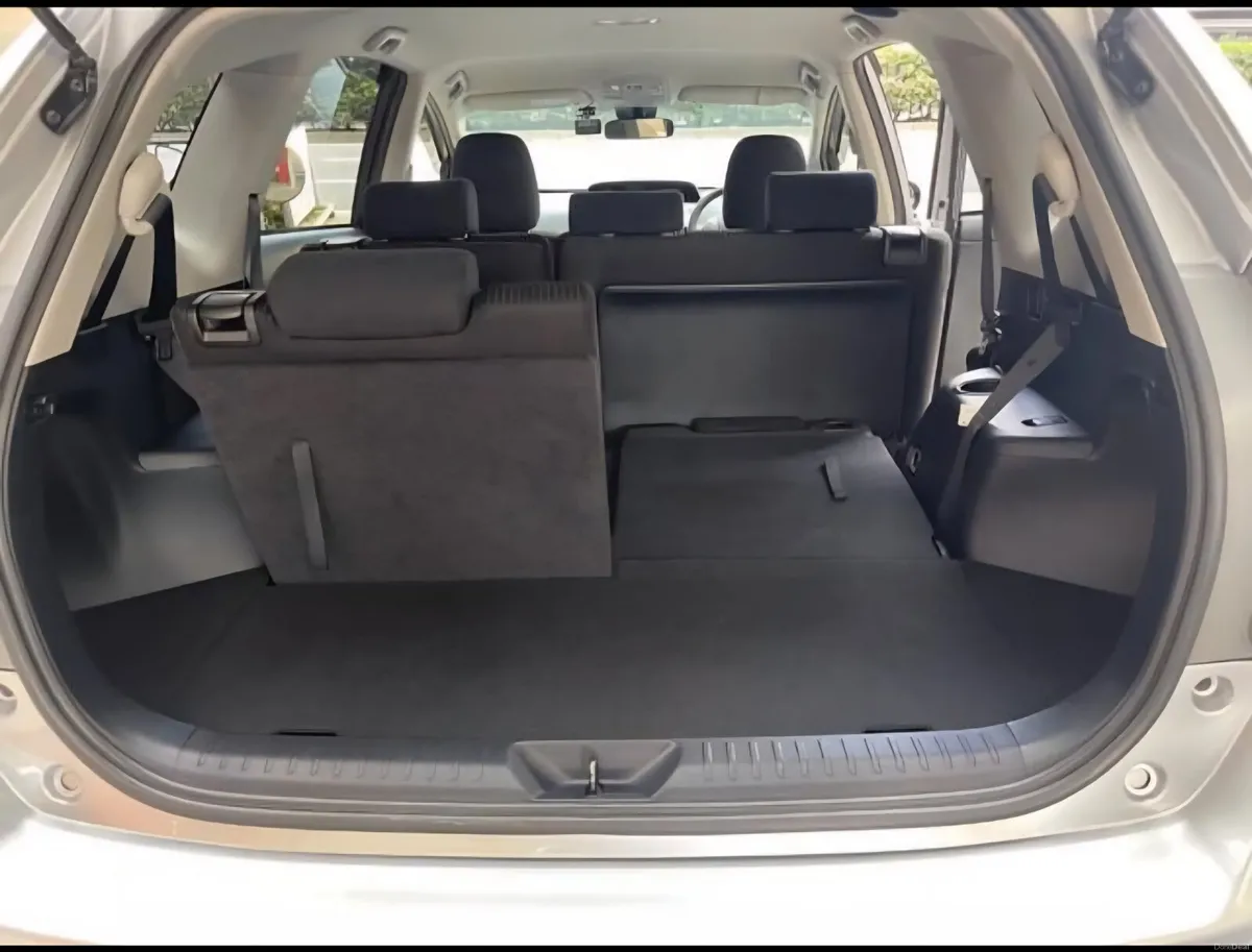 Toyota Prius Alpha 7 Seater  €23,950 Quick Sale - Image 3