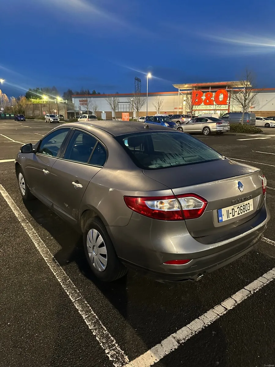 Renault Fluence 2011 - Image 4