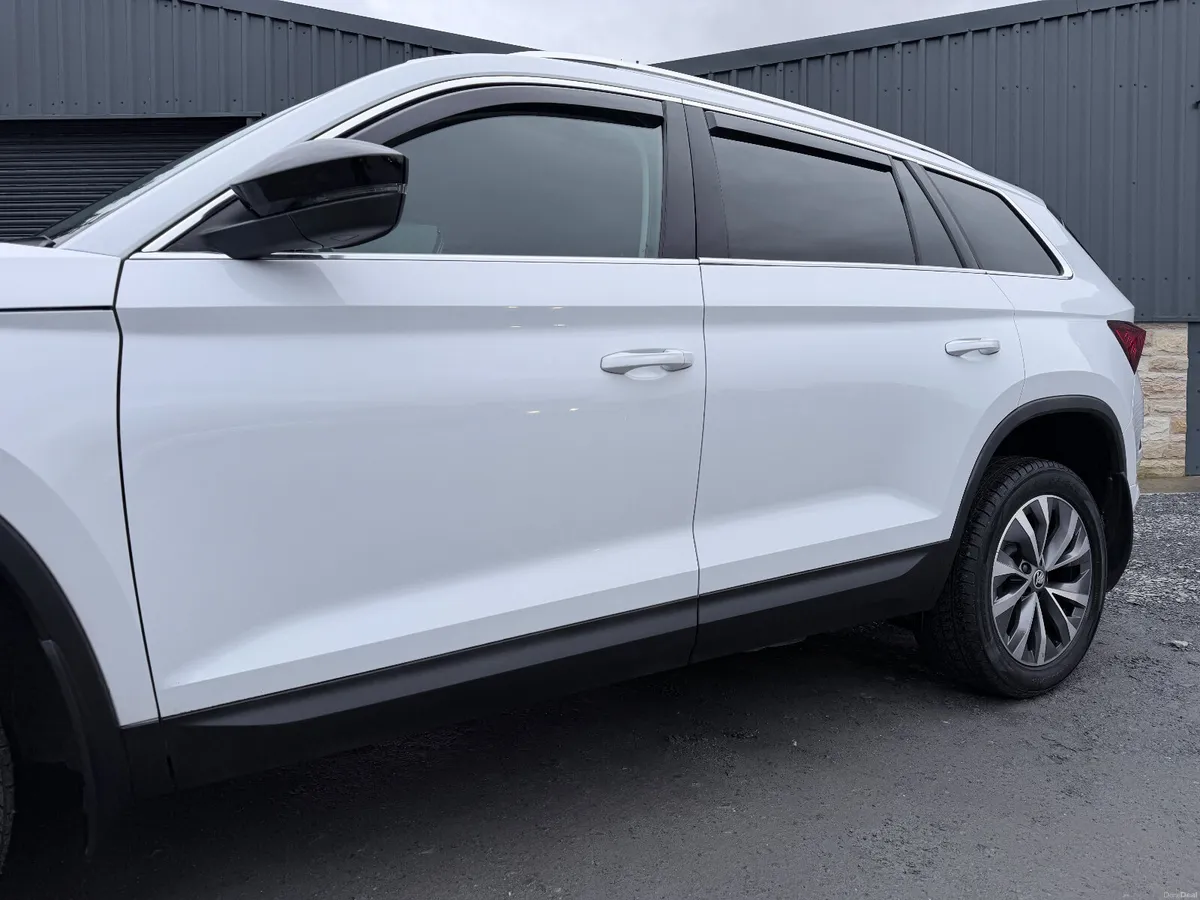 Skoda Kodiaq 222’ Ambition AUTO 2 SEAT COMMERCIAL - Image 5