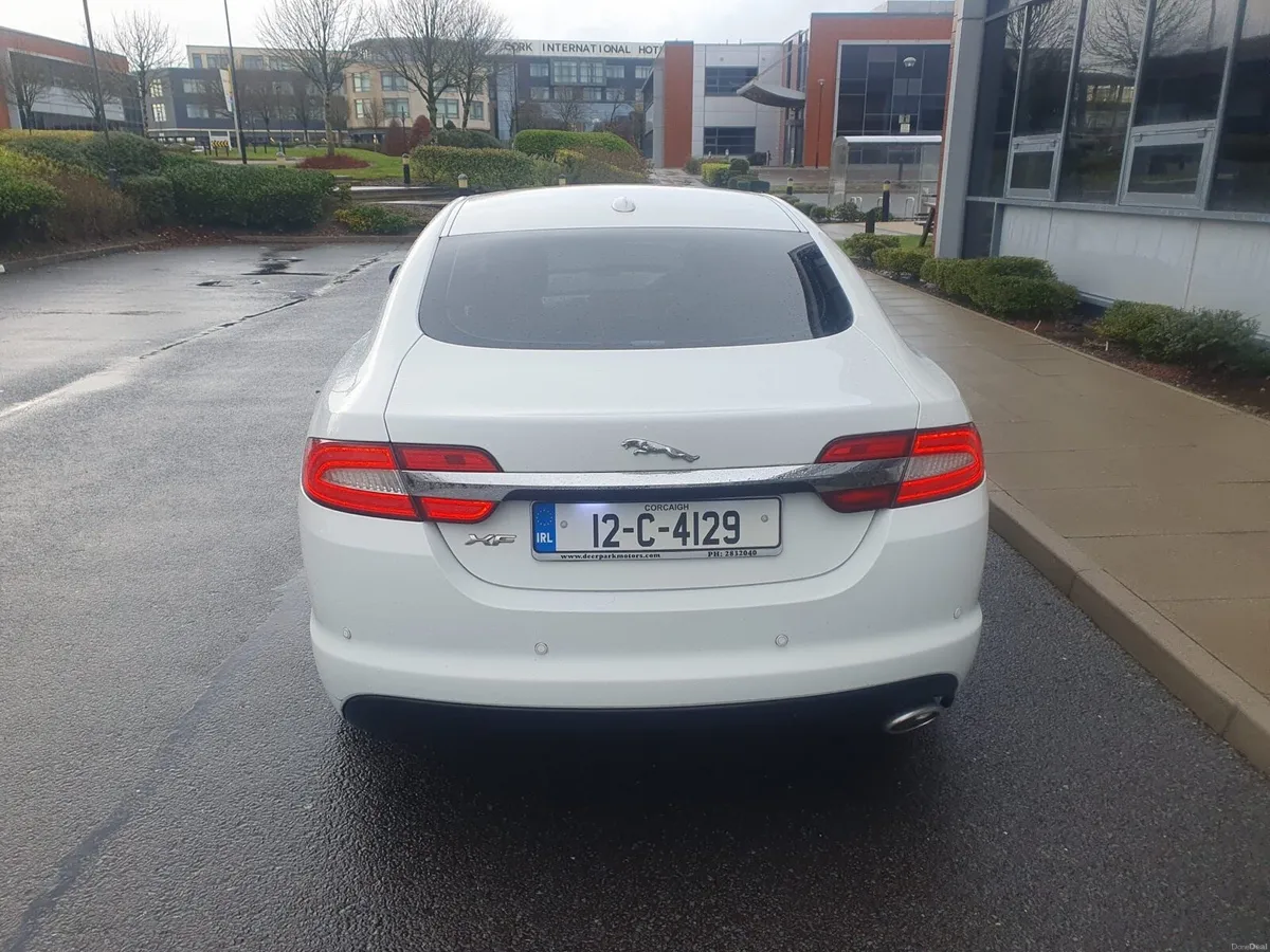 2012 Jaguar XF 2.2 Diesel - Image 3