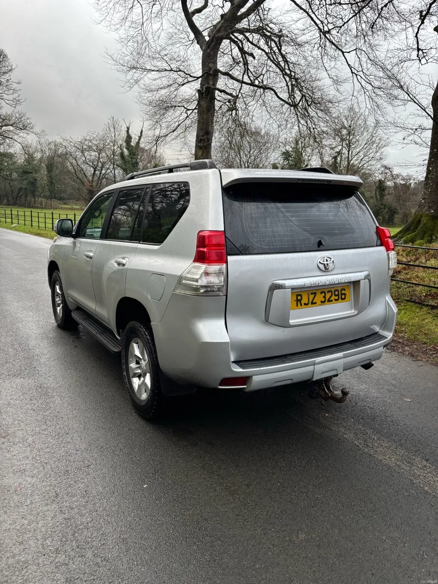 Toyota Landcruiser 2010 - Image 2