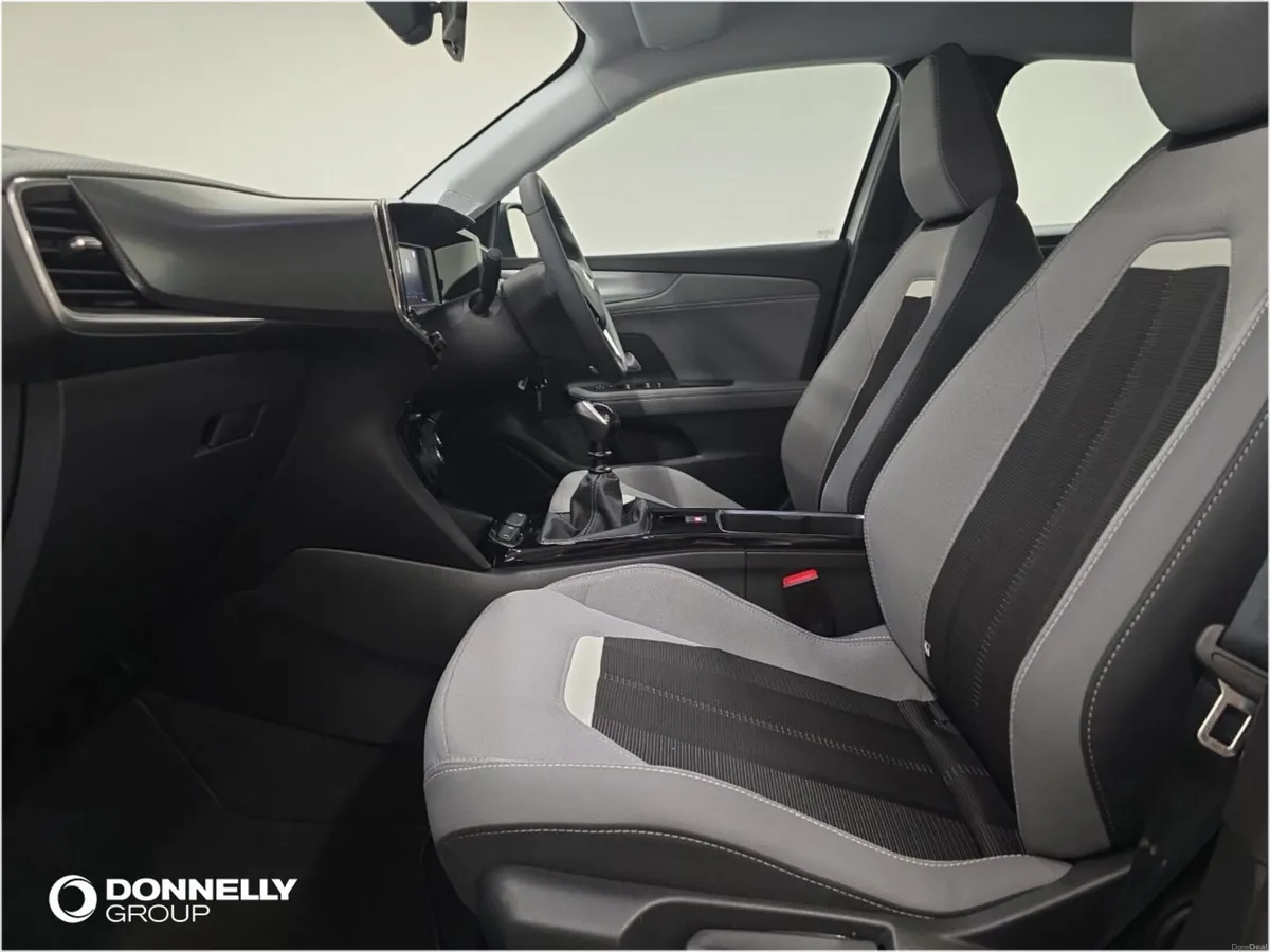 Vauxhall Mokka Hatchback Design - Image 4