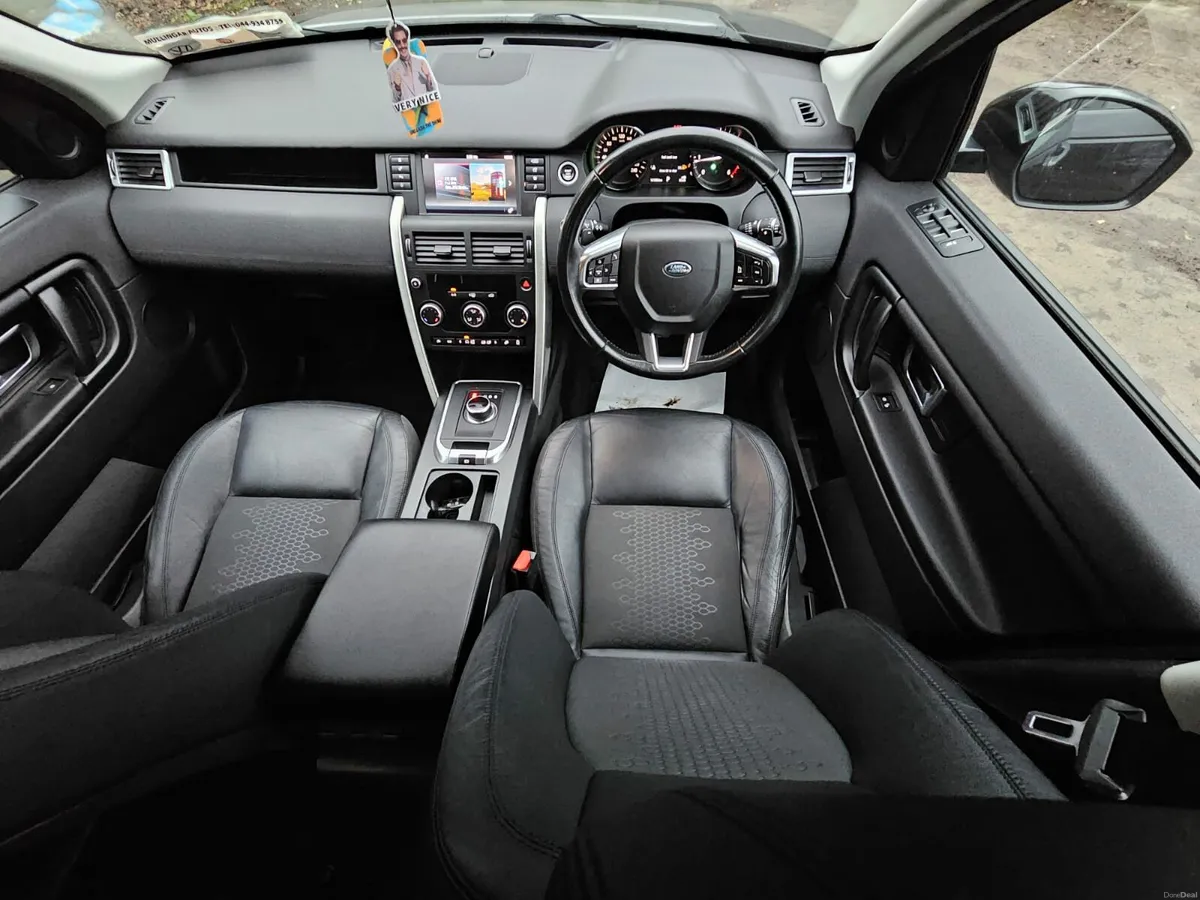 2017 LANDROVER DISCOVERY SPORT 7 SEATER AUTO - Image 6