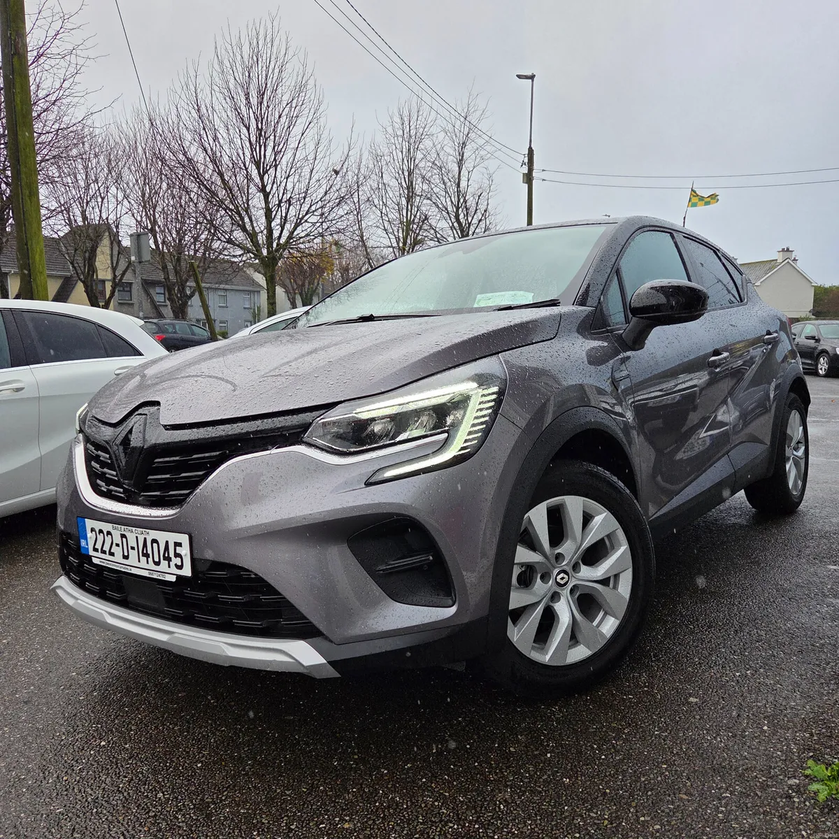 Renault Captur 2022 1.0 5 Dr Iconic - Image 1