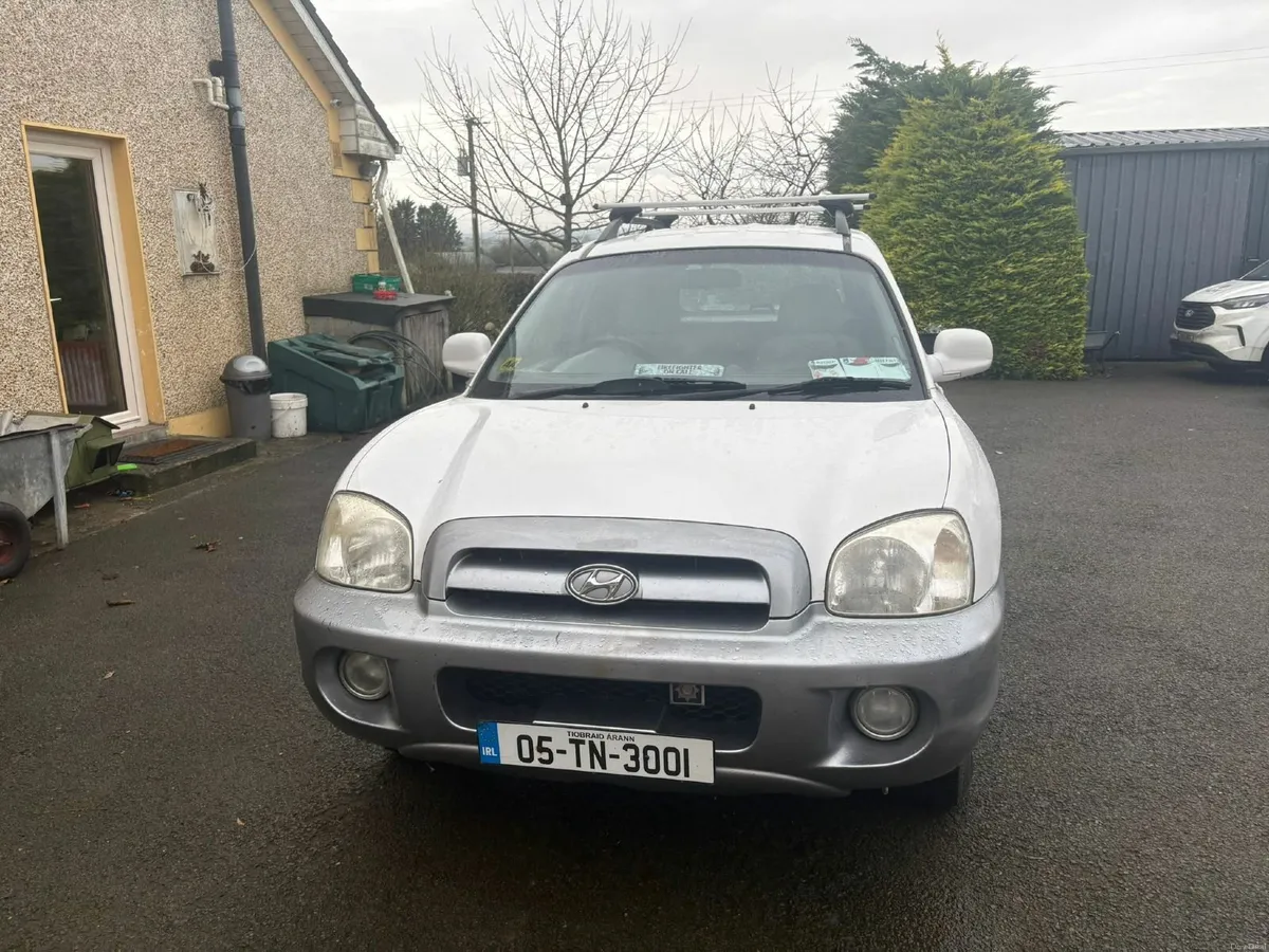 Hyundai Santa Fe 2005 - Image 1