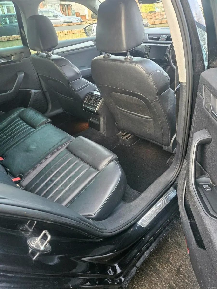 Skoda Superb - Image 4