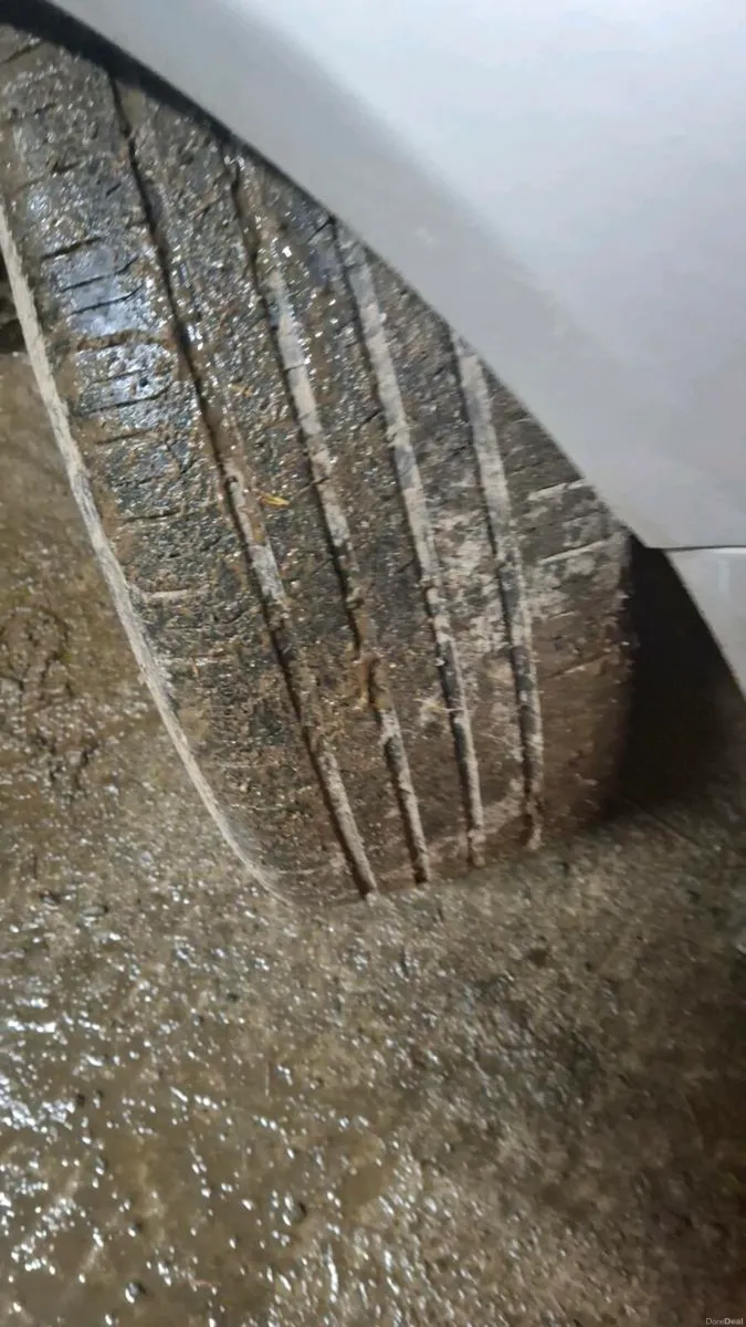 Ford focus  1.6 - Image 4