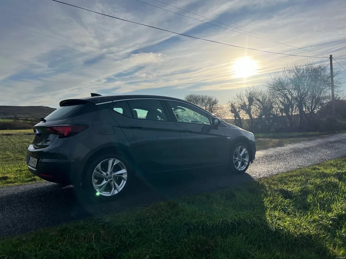 Opel Astra 2016 - Image 2