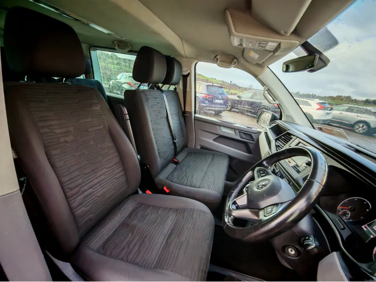VOLKSWAGEN TRANSPORTER SE TDI S-A SHUTTLE - Image 4