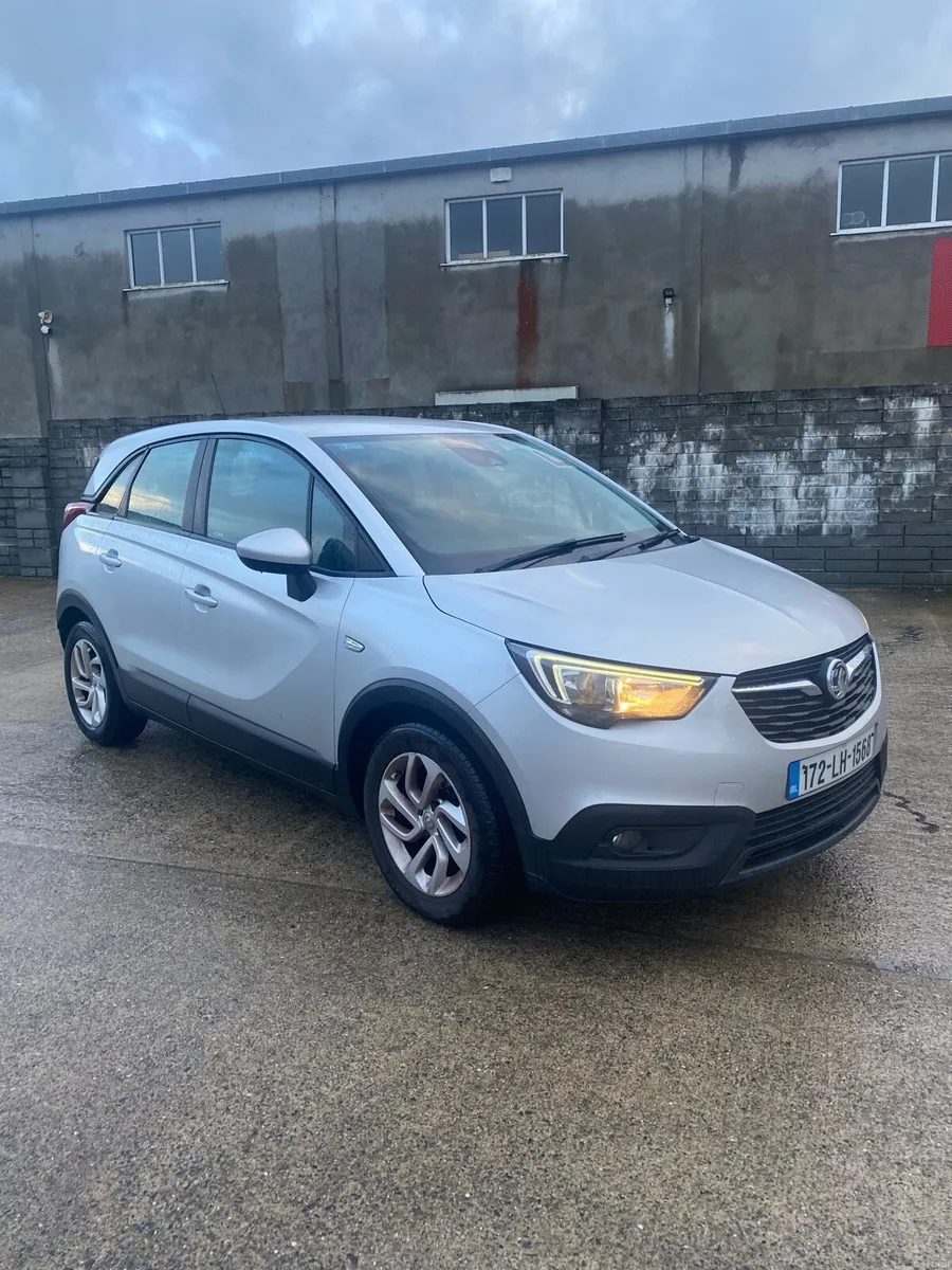Crossland X 2017 low mileage - Image 2