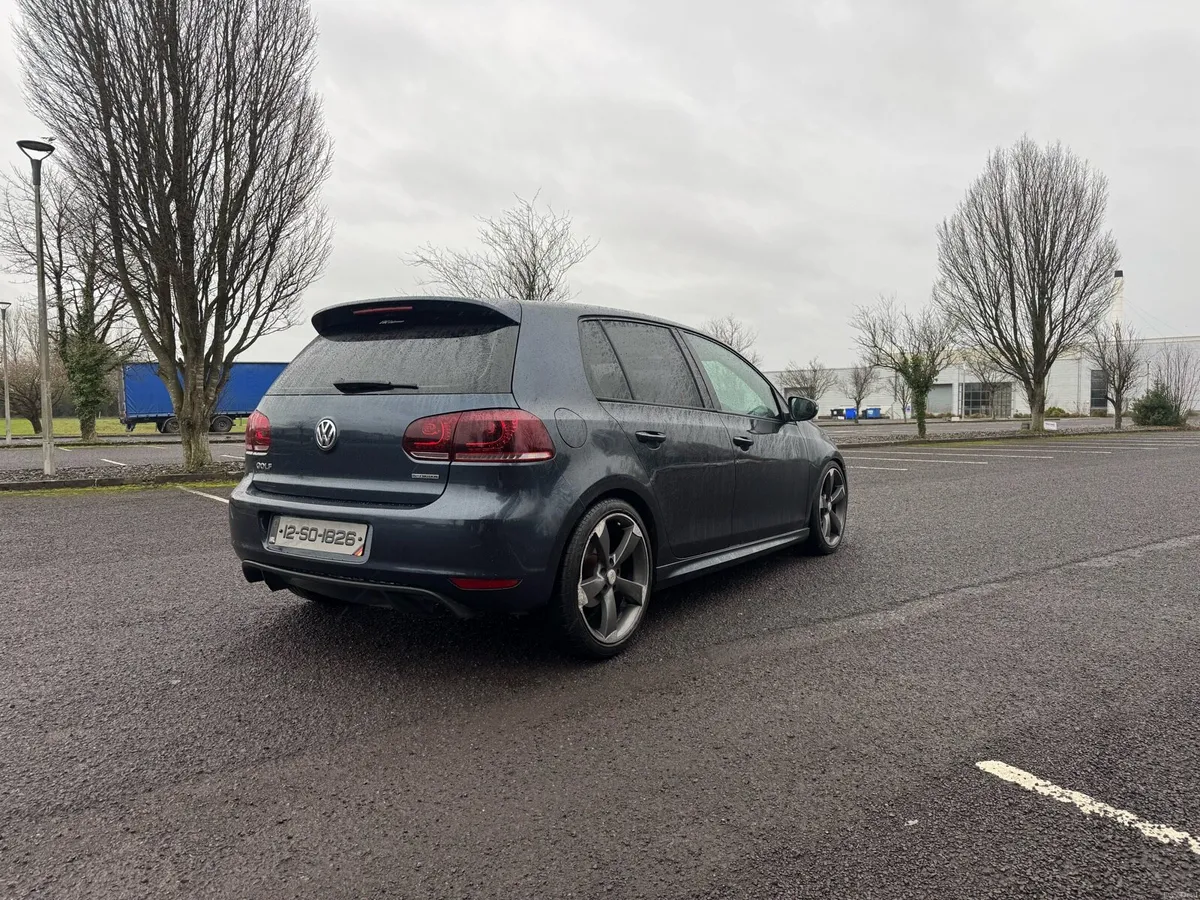 2012 Volkswagen Golf Bluemotion - Image 2